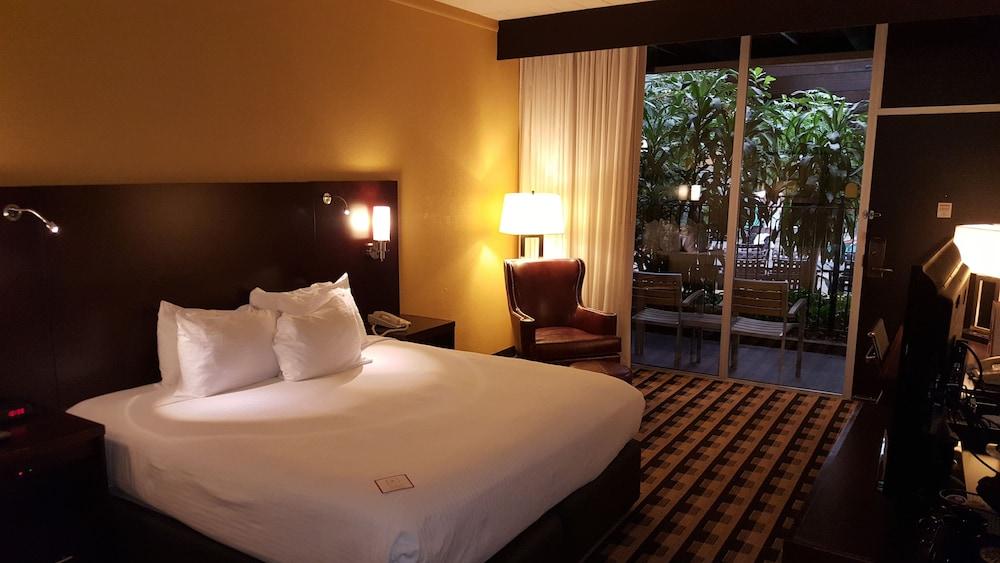 M Buffalo Hotel 3*