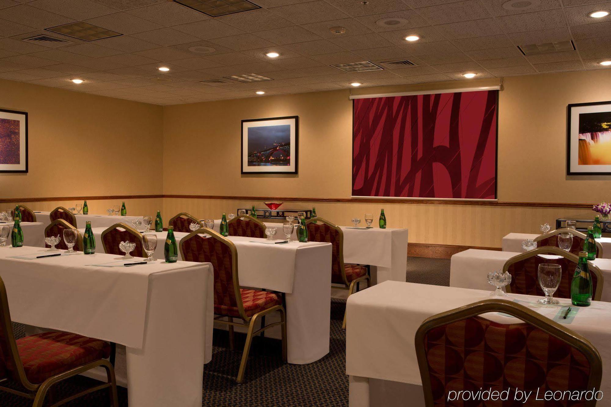 Hotel M Buffalo Cheektowaga